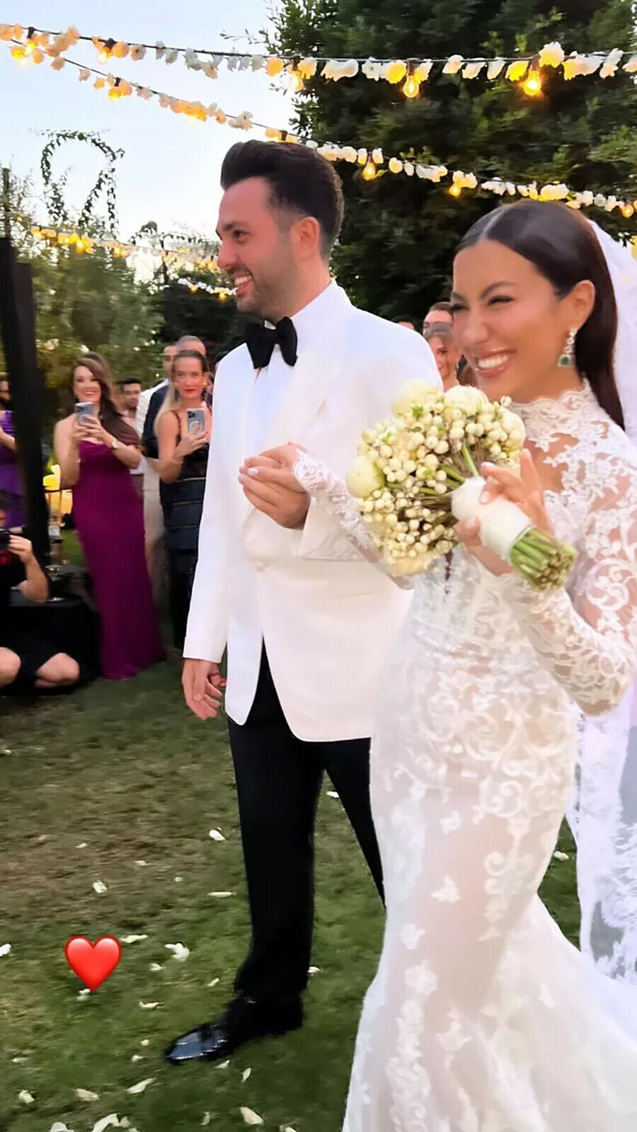 Sibel Can ve Hakan Ural'ın oğlu Engincan Ural evlendi - Sibel Can'ın gelini Merve Kaya kimdir? Sibel Can ve Hakan Ural'ın oğlu Engincan Ural evlendi - Sibel Can'ın gelini Merve Kaya kimdir?