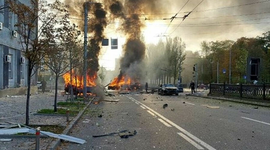 Rusya’dan Ukrayna’ya intikam saldırısı! Kiev kabusa uyandı… Zelensky'den korkutan açıklama: Bizi yeryüzünden silmeye çalışıyorlar   Rusya’dan Ukrayna’ya intikam saldırısı! Kiev kabusa uyandı… Zelensky'den korkutan açıklama: Bizi yeryüzünden silmeye çalışıyorlar